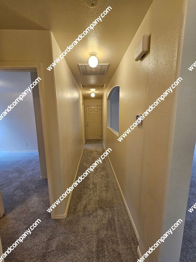 Building Photo - Beautiful 3 Bedroom, 2 Bathroom, 2 Car Garage and 1,481 Sq Ft. Home in Ventana Rancho Community.