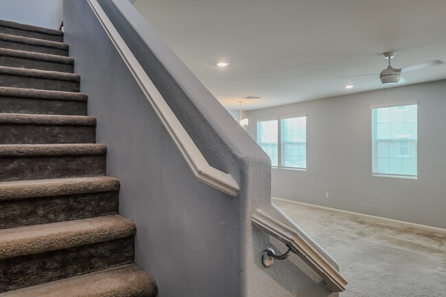 Building Photo - 3210 Brynley Ave