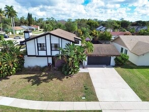 Building Photo - 760 Windtree Way