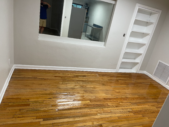 Building Photo - 123 Menendez Rd