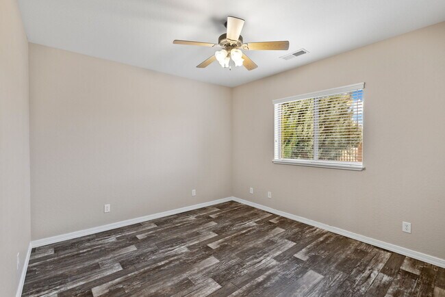 Building Photo - 13024 E Cancun St