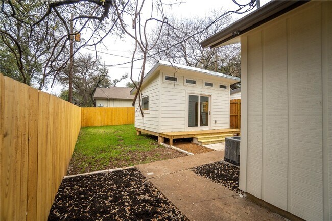 Building Photo - 4506 Dorsett Oaks Cir