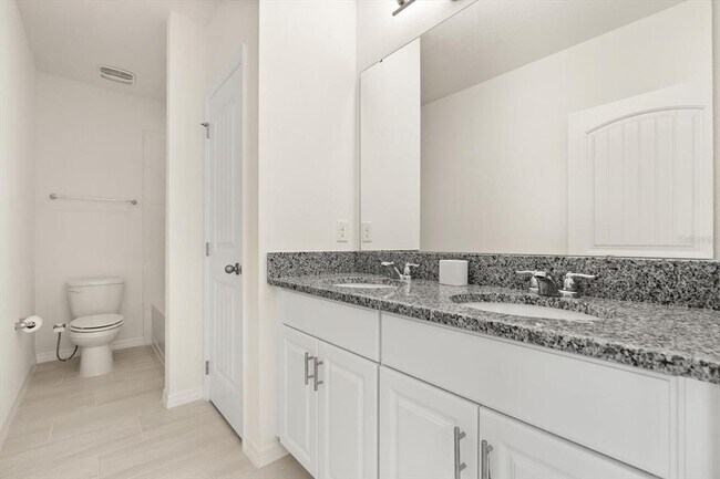 Building Photo - 16477 Point Rock Dr