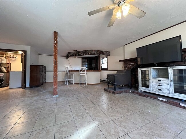 Building Photo - 23 Hospital Rd