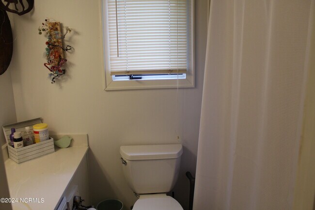 Building Photo - 1534 Deer Pointe Ct SW