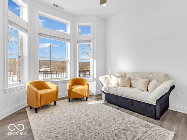 Building Photo - 962 Berkhamsted Ln