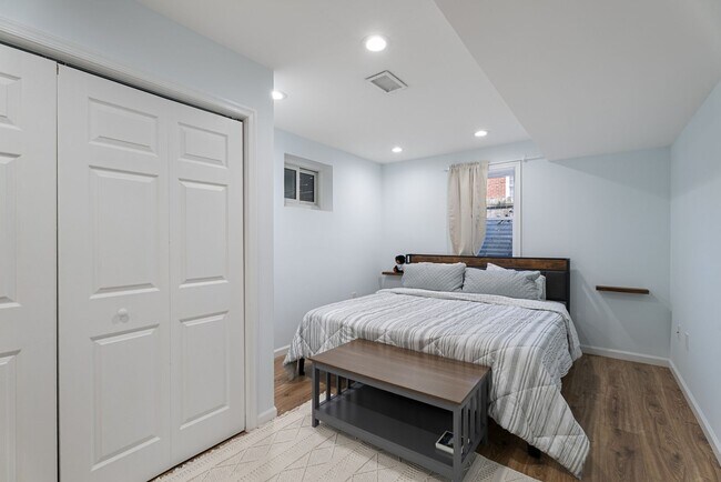 Building Photo - 3100 Franklin St