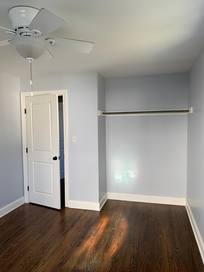 Building Photo - 5014 E 71st St