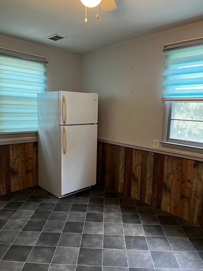 Building Photo - South Brown Building