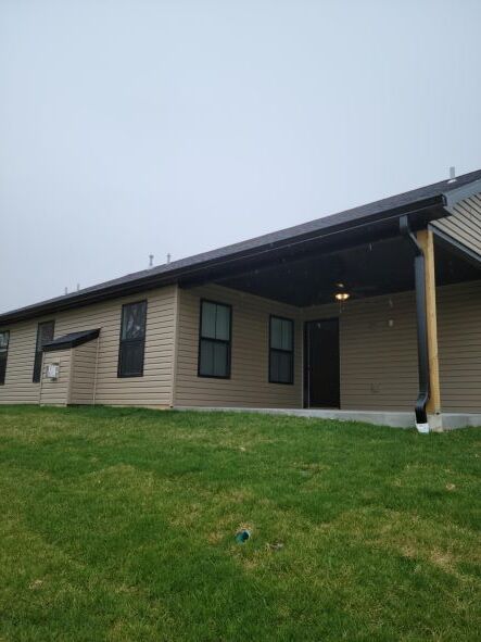 Building Photo - 114 Hampton Dr