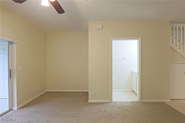 Building Photo - 8205 Pacific Beach Dr