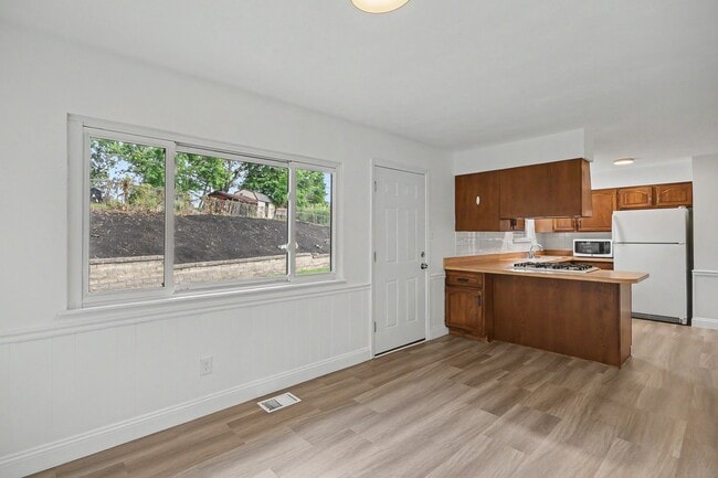 Building Photo - 11247 Fawnhaven Dr