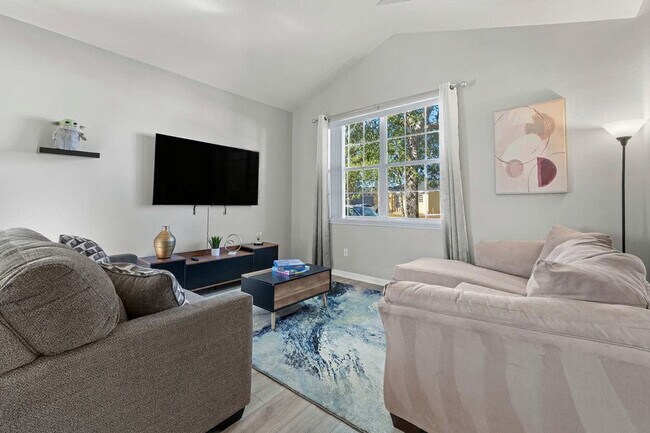 Building Photo - 453 Scrub Jay Way