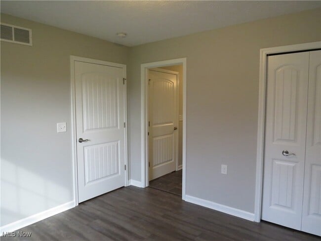 Building Photo - 1751 Blase Nemeth Rd