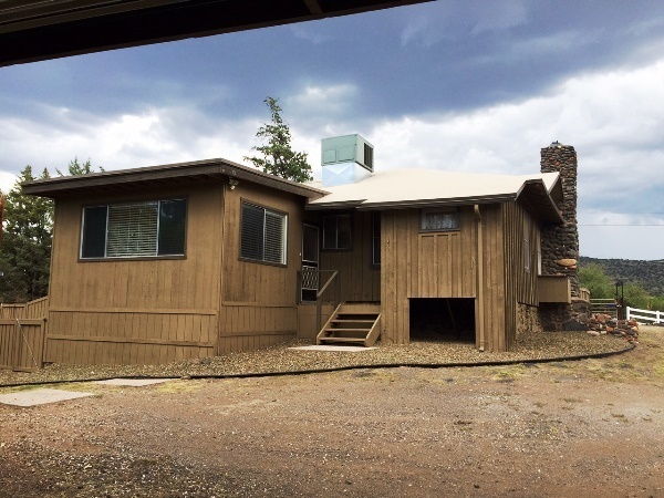 Building Photo - 1472 N Page Springs Rd