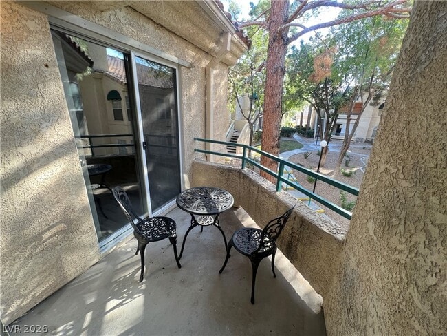 Building Photo - 2251 Wigwam Pkwy