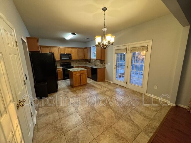 Building Photo - 108 Tagus Ct