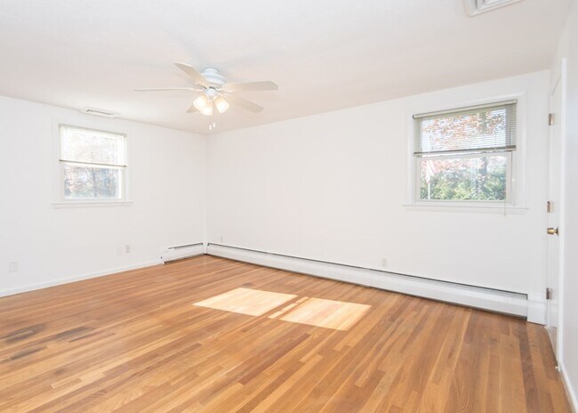Building Photo - 59 Hobbs Brook Rd