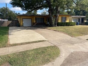 Building Photo - 1512 Hilltop Dr