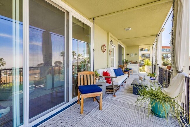 Building Photo - 201 S La Esperanza