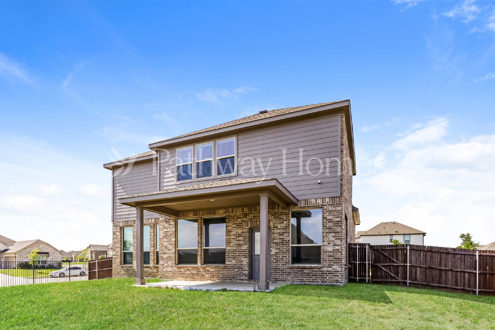 Building Photo - 838 Poppie Ln