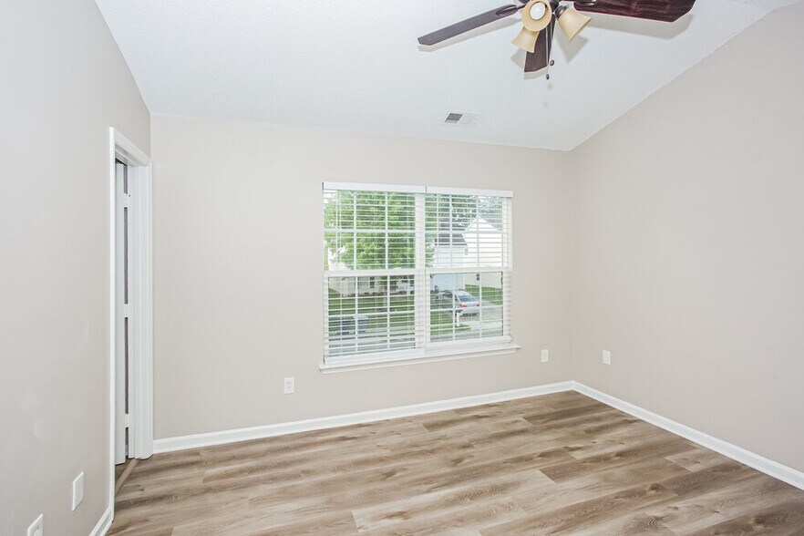 Building Photo - 10531 Katie Creek Ct