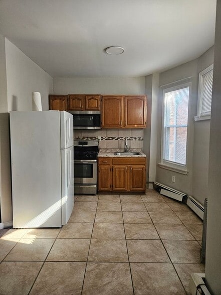 Building Photo - 5325 Webster St