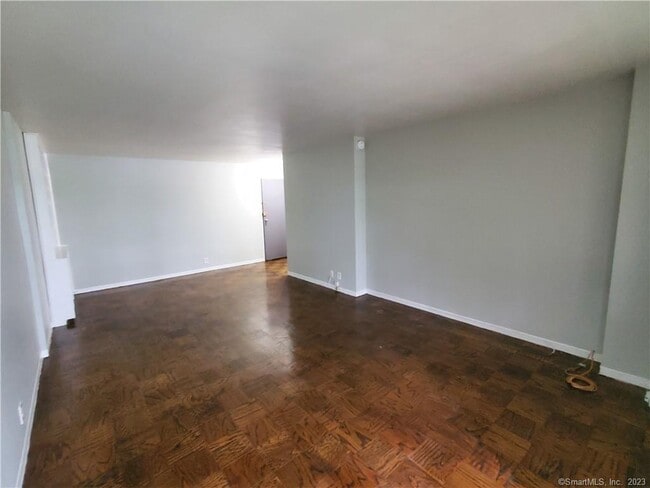 Building Photo - 80 Cartright St