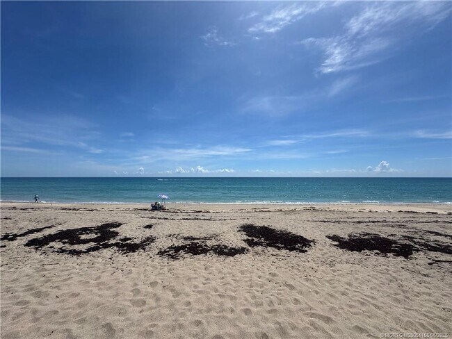 Primary Photo - 1501 NE Ocean Blvd