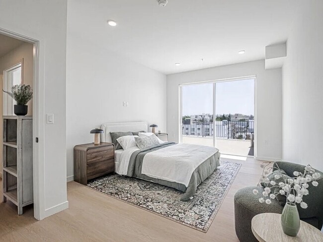 Building Photo - Welcome to the Gramercy