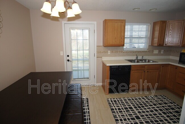 Building Photo - 4820 Poplar Crest Way