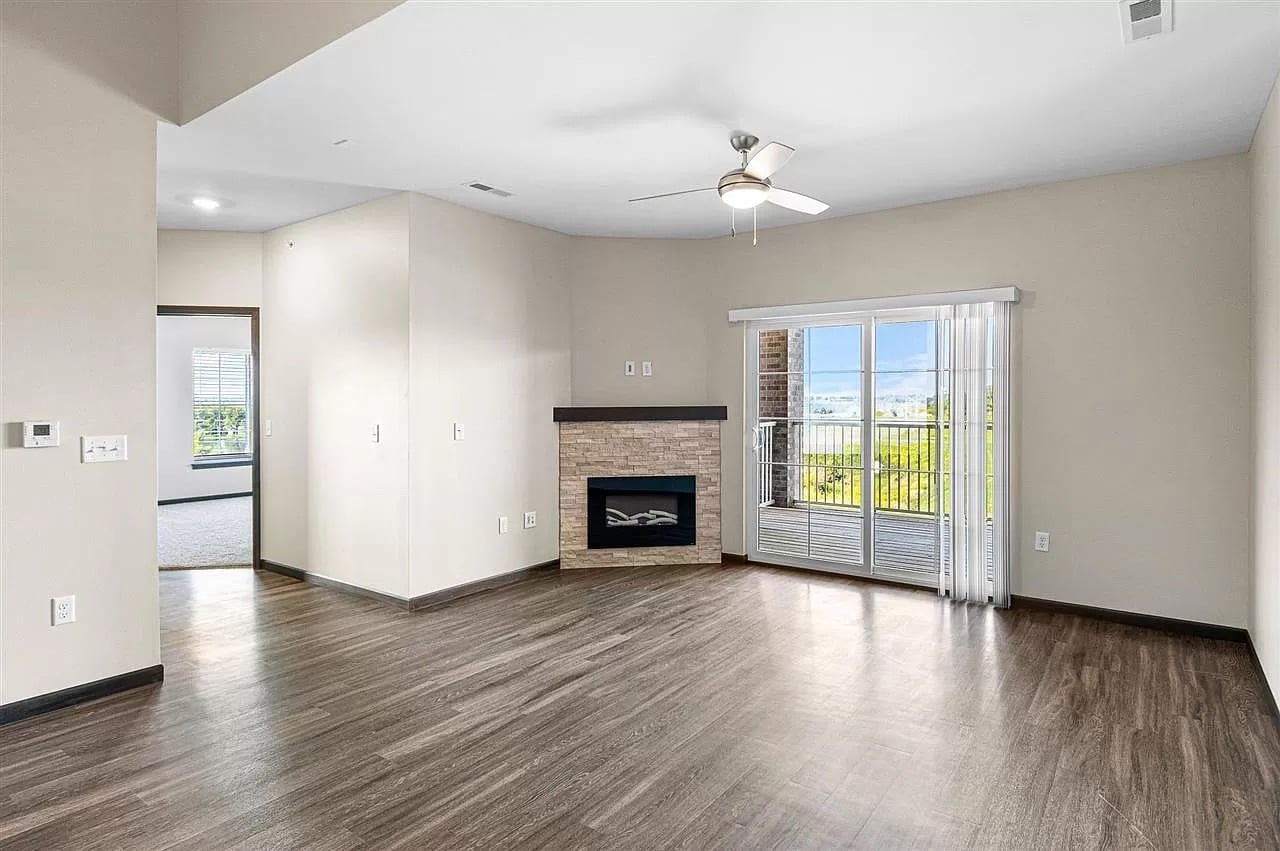 Building Photo - 2871 Spring Rose Cir