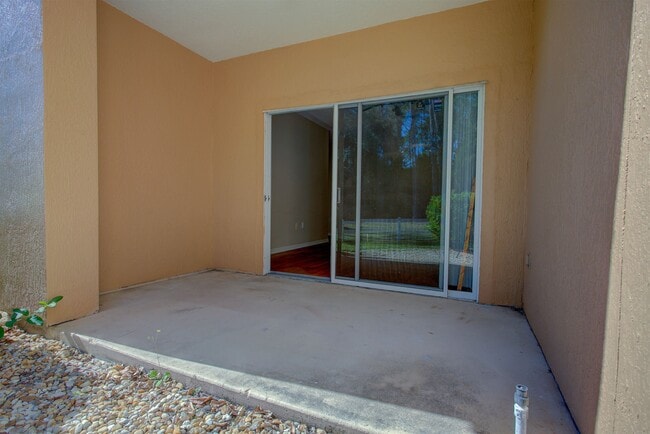 Building Photo - 520 Florida Club Blvd