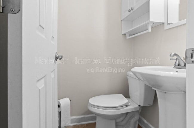 Building Photo - 1160 Birnam Woods Trail