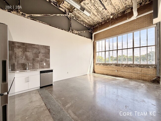 Building Photo - 1180 E 30th St