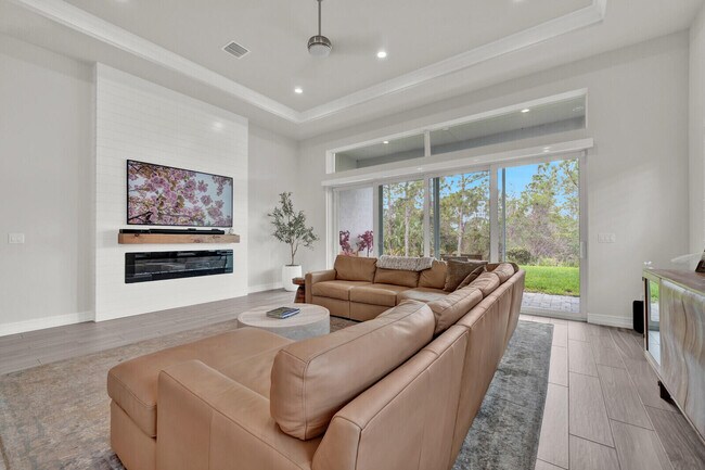 Building Photo - 138 Palma St