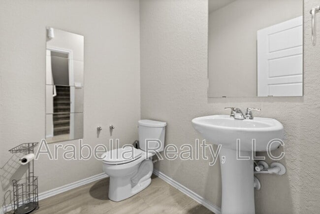 Building Photo - 14550 Open Range Rd