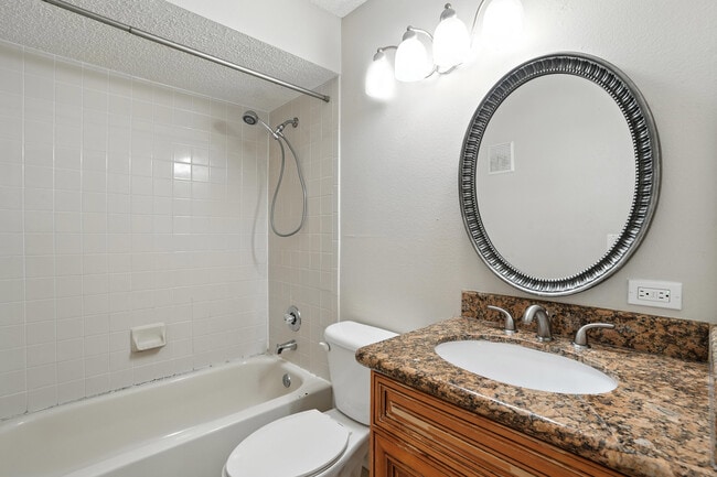 Building Photo - 2214 Arbour Walk Cir