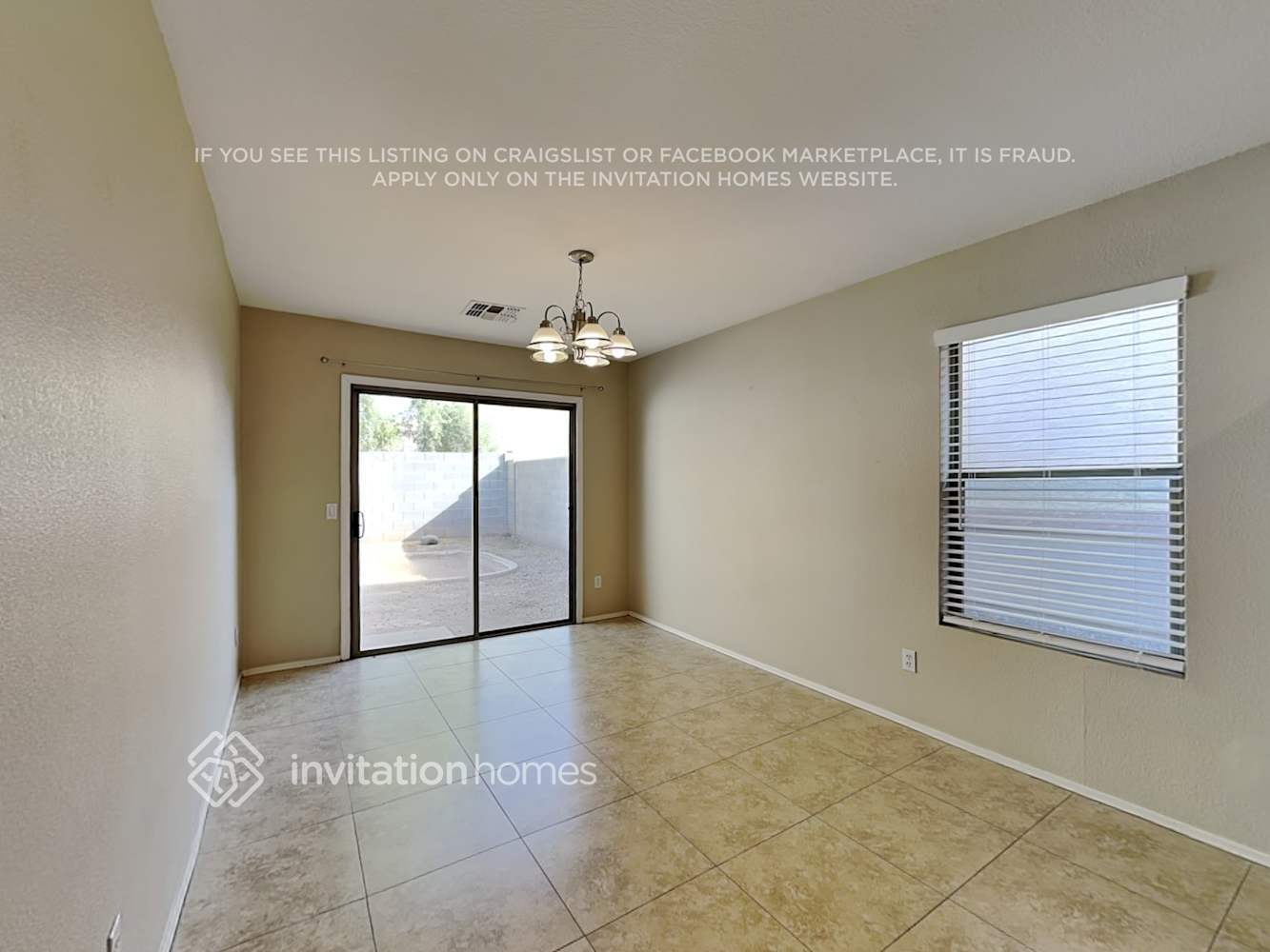 Building Photo - 8852 E Plana Ave