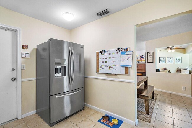 Building Photo - Beautiful Family Home in Boca Raton