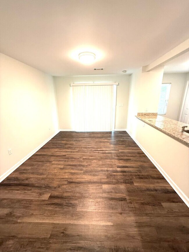 Building Photo - ** 3 bed 2 bath located in Forrest Hills ** Call 334-366-9198 to schedule a self-showing