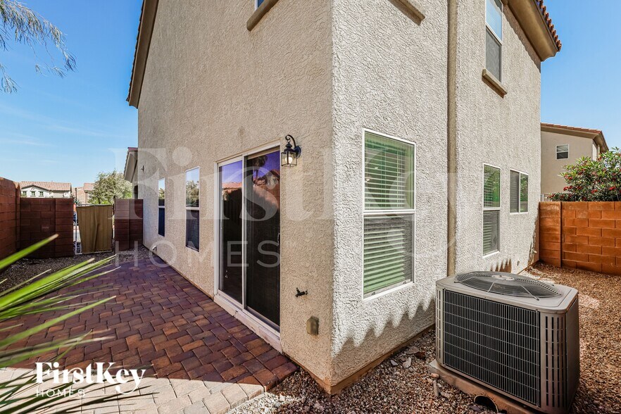 Building Photo - 617 Brinkburn Point Ave