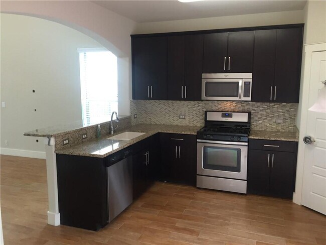 Building Photo - 2101 Rivers Edge Way