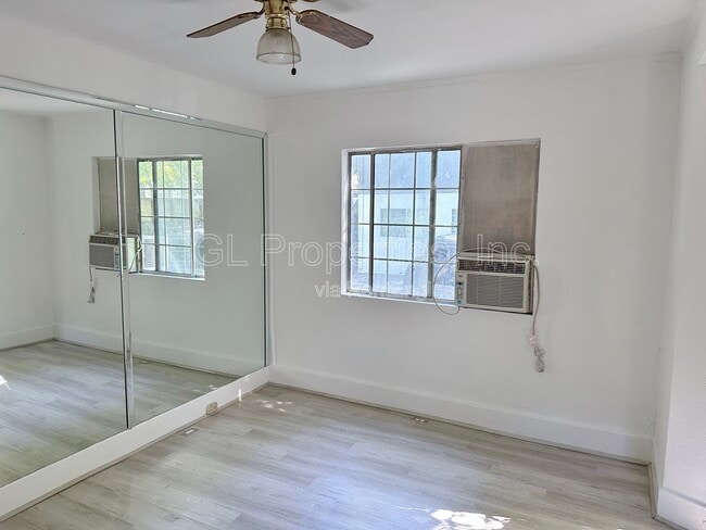 Building Photo - 358 N San Vicente Blvd