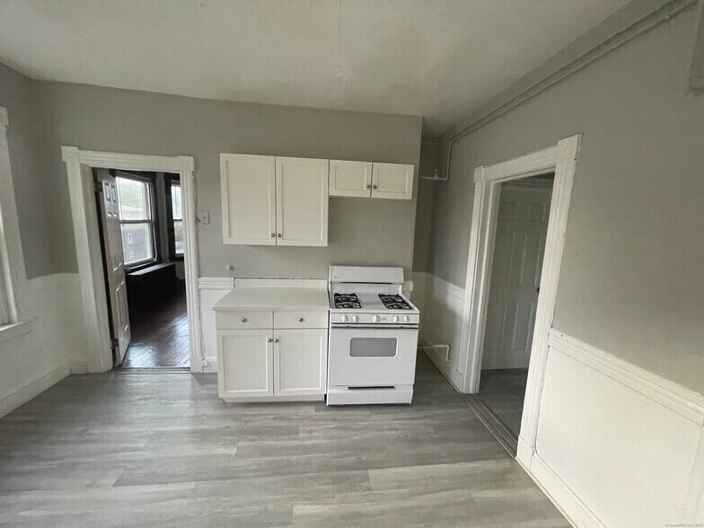 Building Photo - 989-991 Capitol Ave