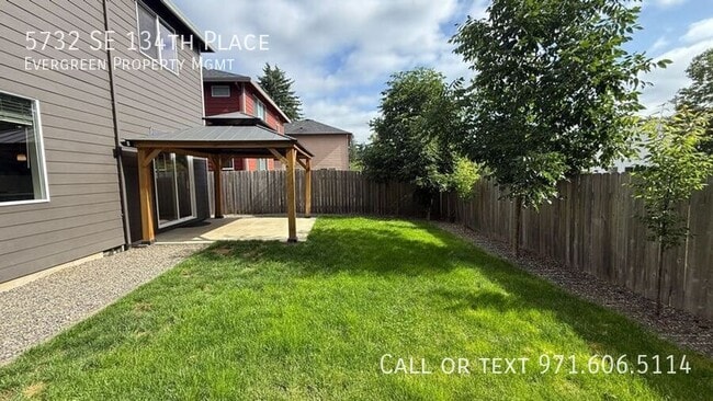 Building Photo - 5732 SE 134th Pl