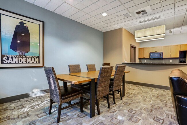 Building Photo - Views of Lake Union Gorgeous 2 bedroom with 2 decks