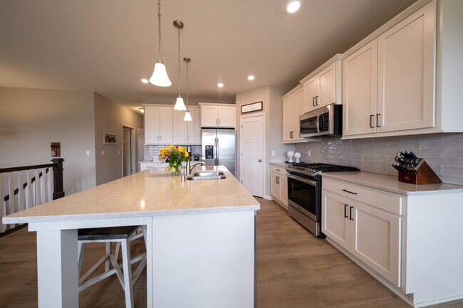 Building Photo - 280 Primrose Path