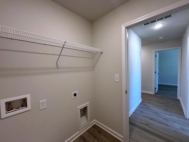 Building Photo - 244 Alston Ridge Dr