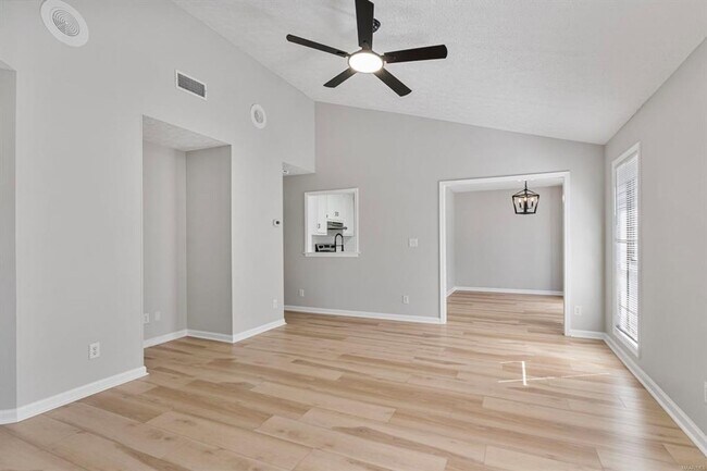 Building Photo - Spacious 3BR/2BA Home In Montgomery, AL